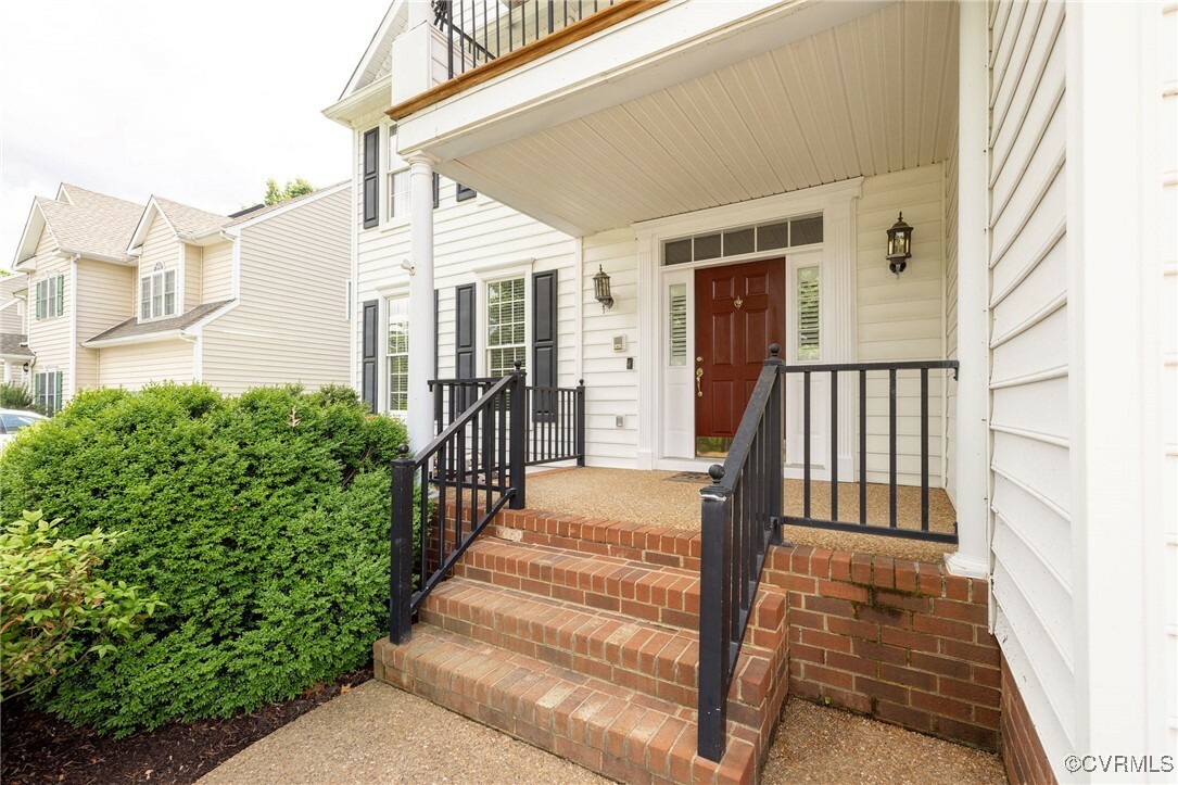 Property Photo: 5208 Scotsglen Drive VA 23059