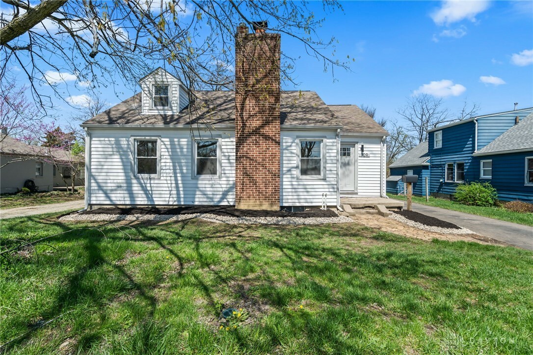 Property Photo: 709 E Dorothy Lane OH 45419