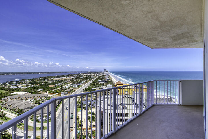 Property Photo:  2937 S Atlantic Avenue 2001  FL 32118 