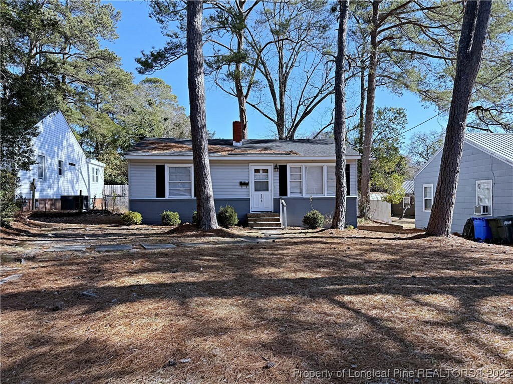Property Photo: 808 McKimmon Road NC 28303