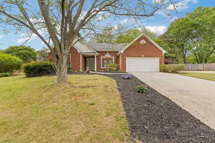 Property Photo:  3325 Woodside Circle  GA 30004 