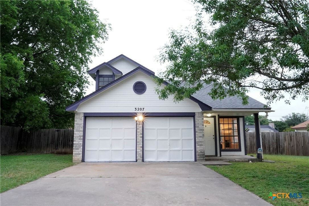 Property Photo: 3207 Honeysuckle Drive TX 76542