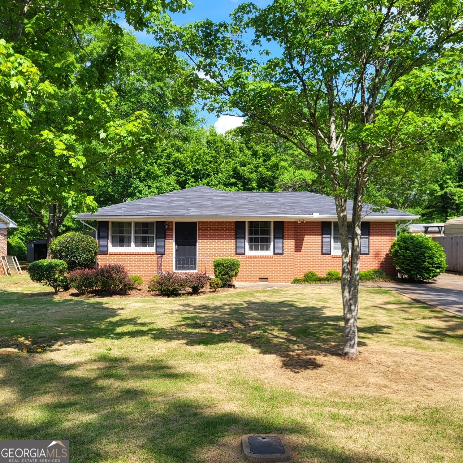 Property Photo: 3204 15th Avenue AL 36854