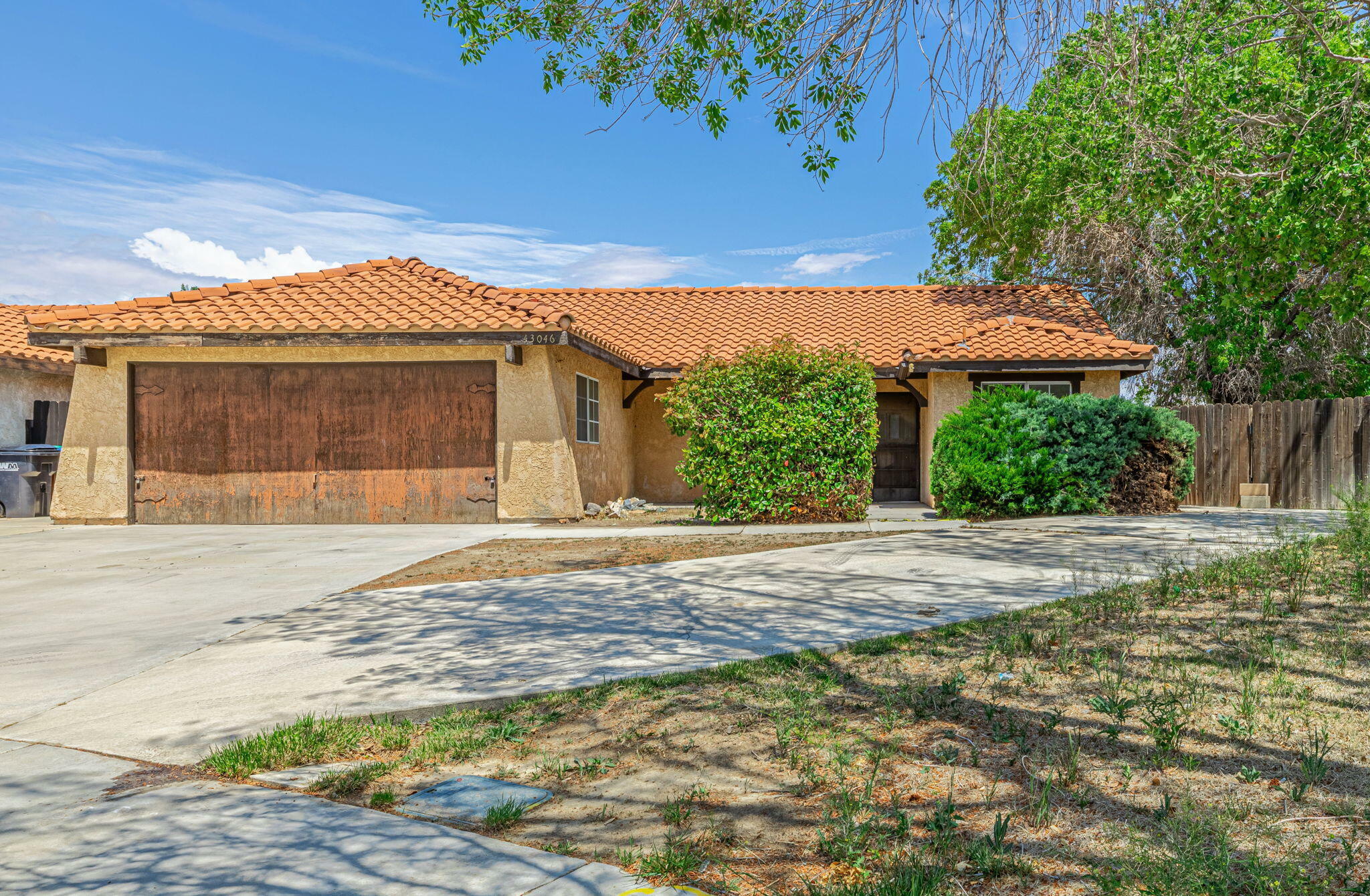 Property Photo: 43046 W 21st Street CA 93536