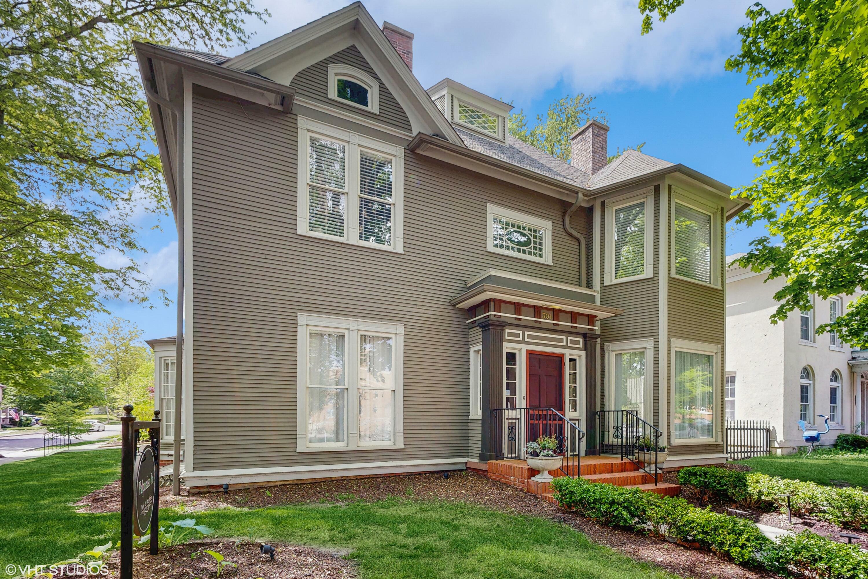 Property Photo: 301 Washington Street IN 46383