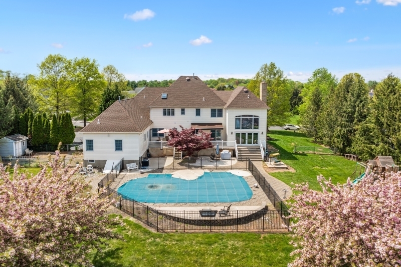 Property Photo: 12 Horseshoe Dr NJ 08844