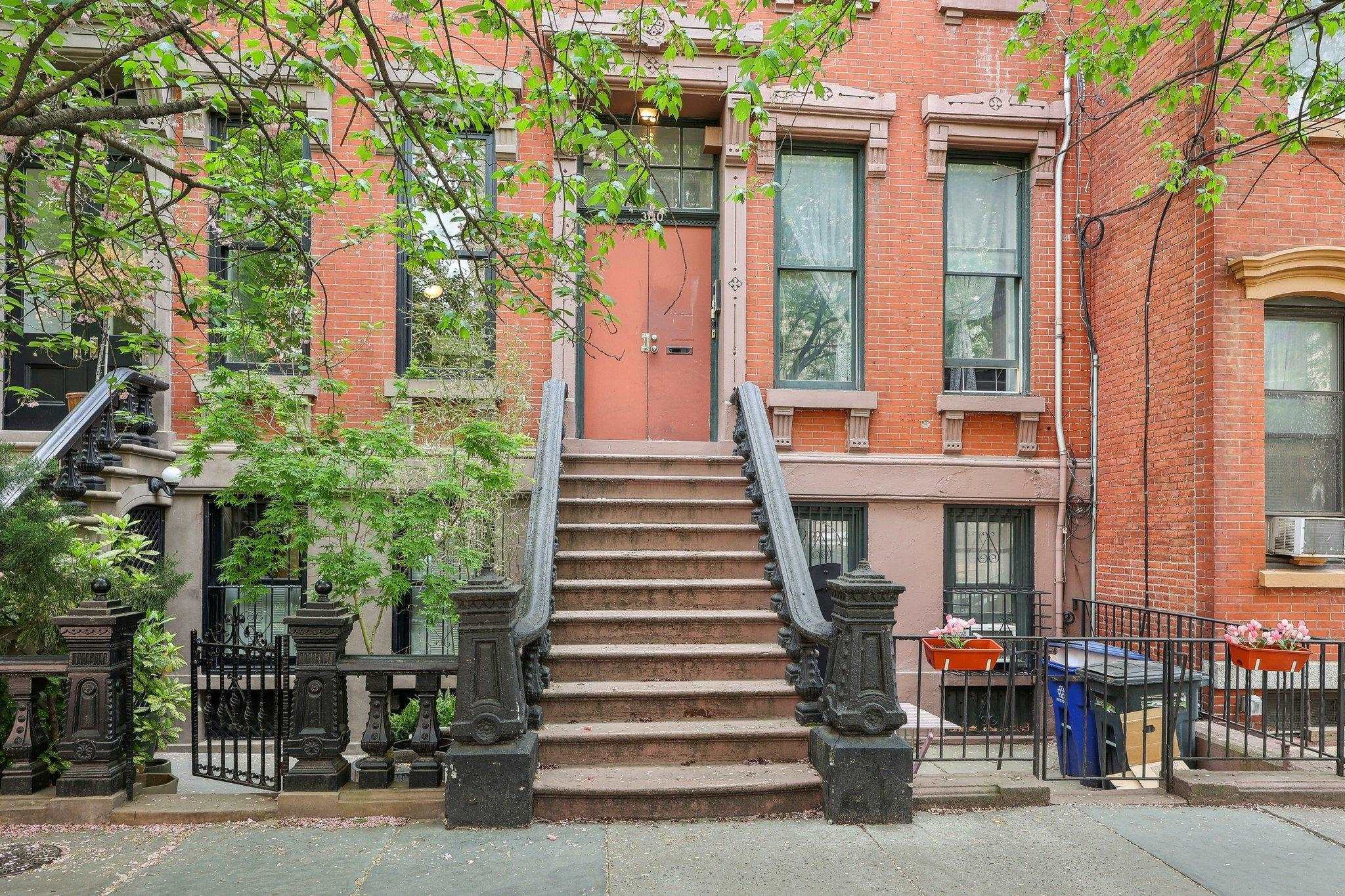 Property Photo: 300 Barrow St NJ 07302