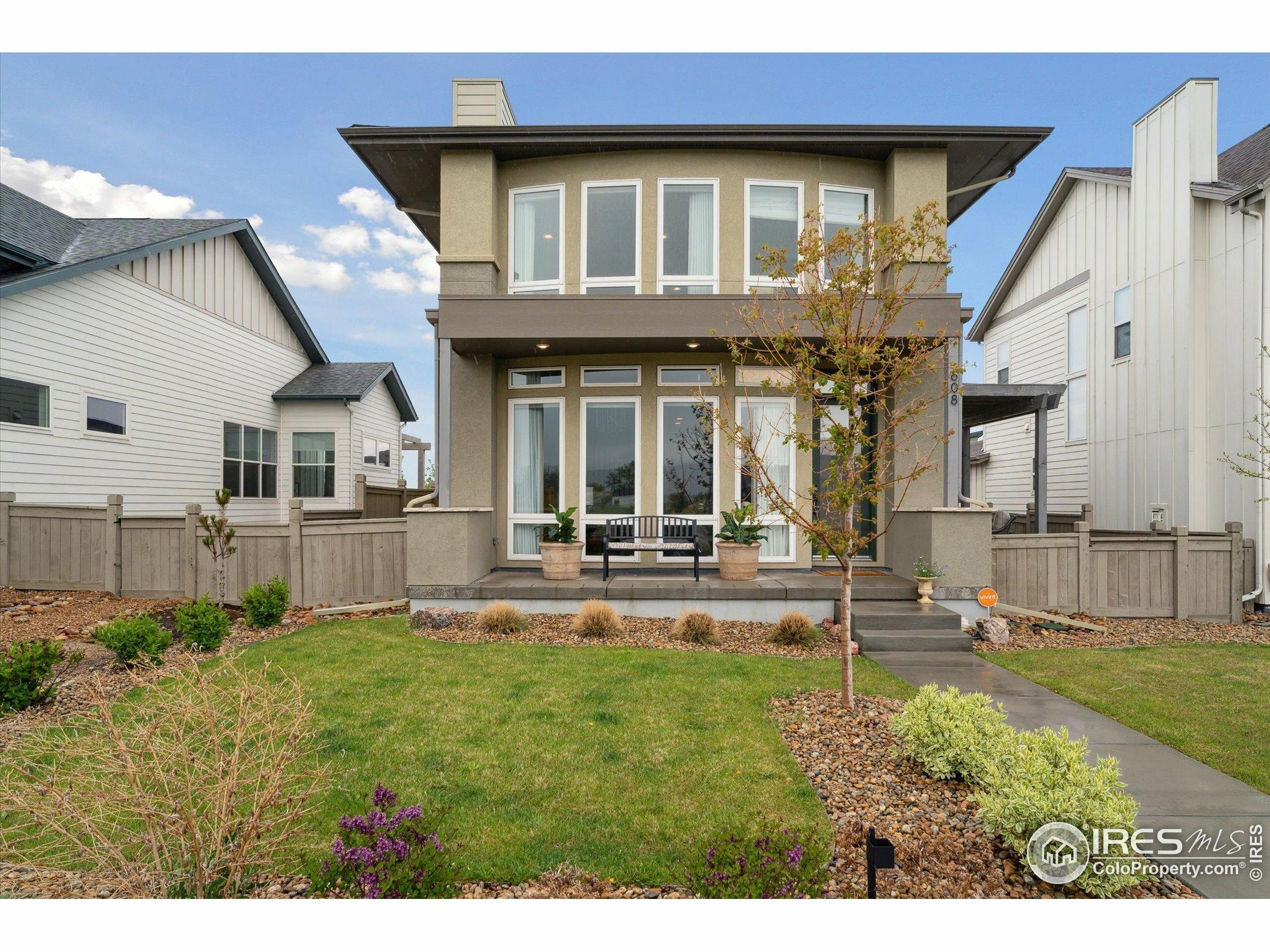 608 W Grange Ct  Longmont CO 80503 photo