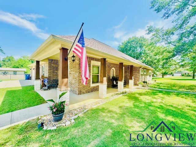 Property Photo: 135 Harris Cove TX 75605
