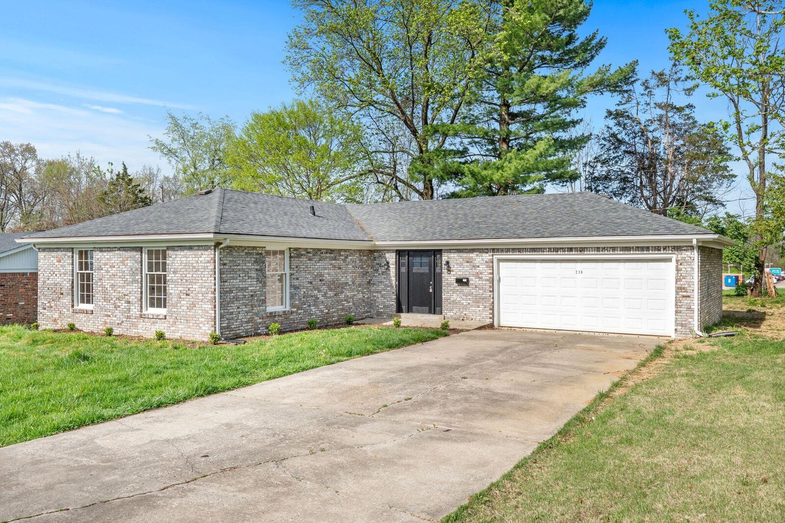 Property Photo:  218 Tinderwood Drive  KY 40601 