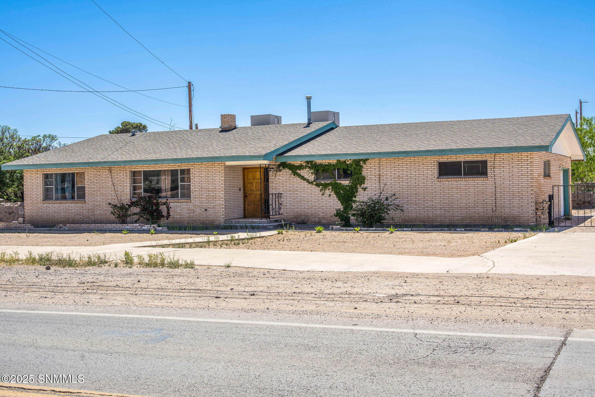 Property Photo: 2605 Dona Ana Road NM 88007