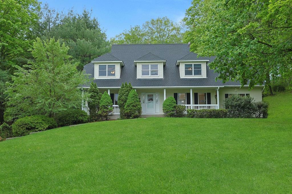 Property Photo: 5 Sherwood Farms Court NY 10980