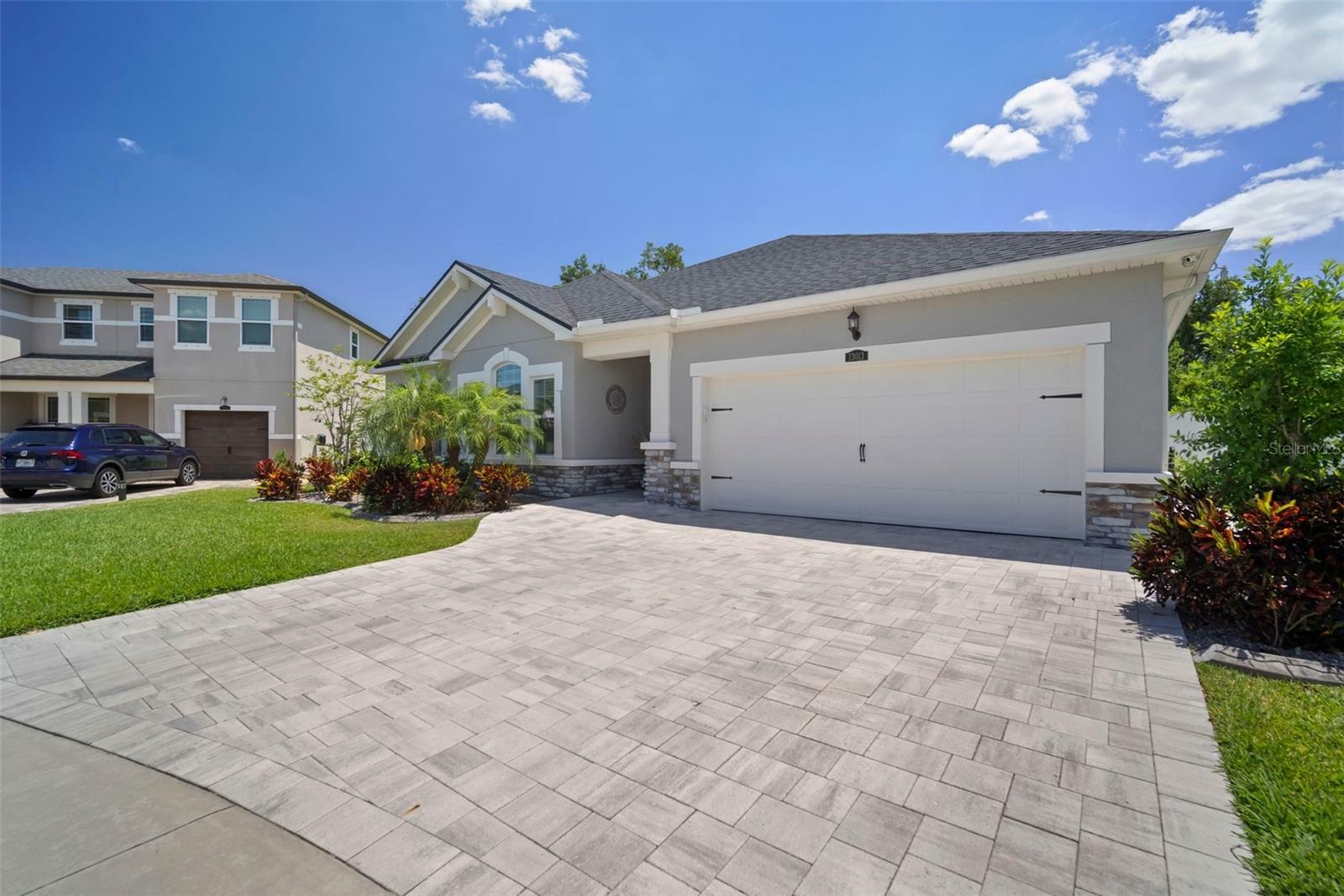 Property Photo: 13013 Satin Lily Drive FL 33579