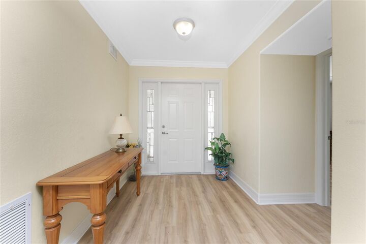 Property Photo: 101 N Marion Ct 215 FL 33950