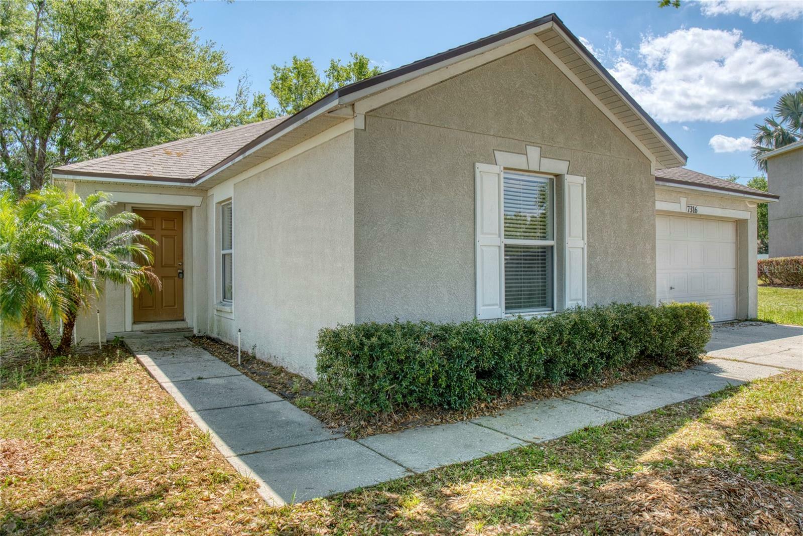 7316 Hunters Greene Circle  Lakeland FL 33810 photo
