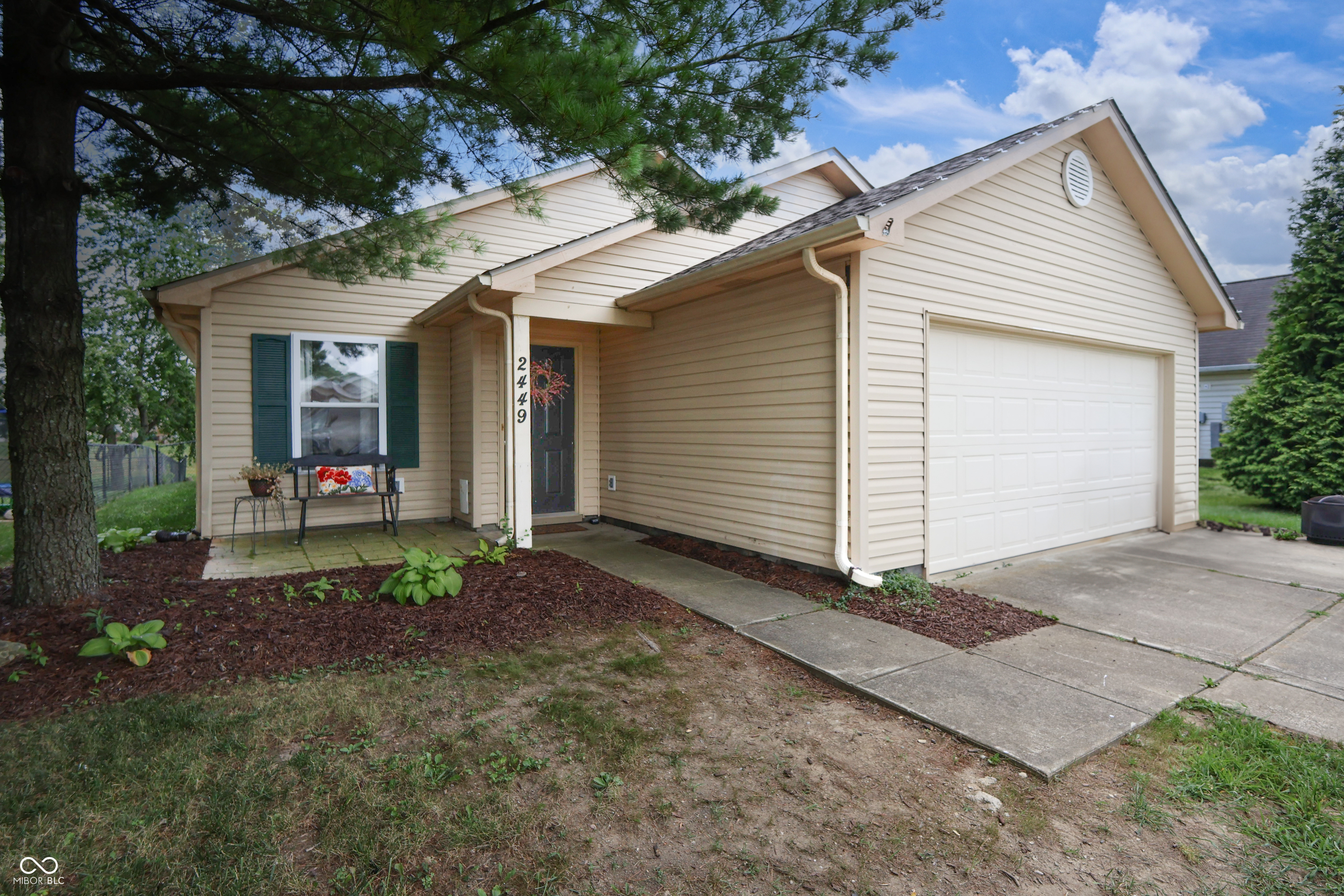 Property Photo:  2449 Orchard Creek Drive  IN 47201 