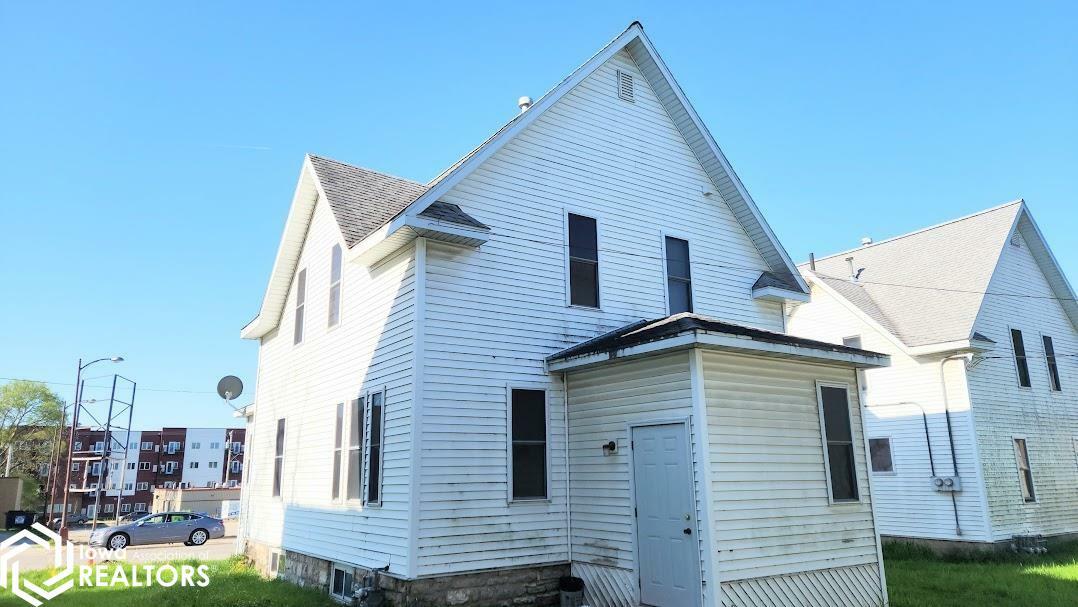 Property Photo: 210 1st Street IA 50401