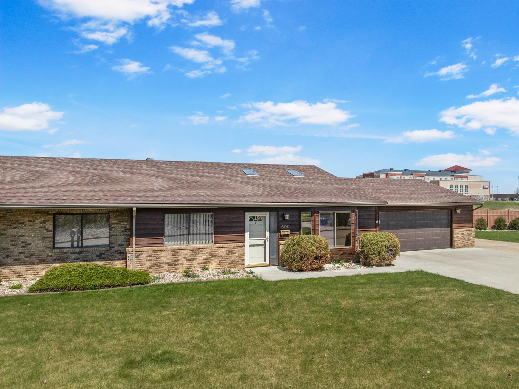 Property Photo: 600 SW 24th Ave. SW ND 58701