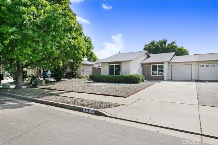 Property Photo: 178 Clair Court CA 92220