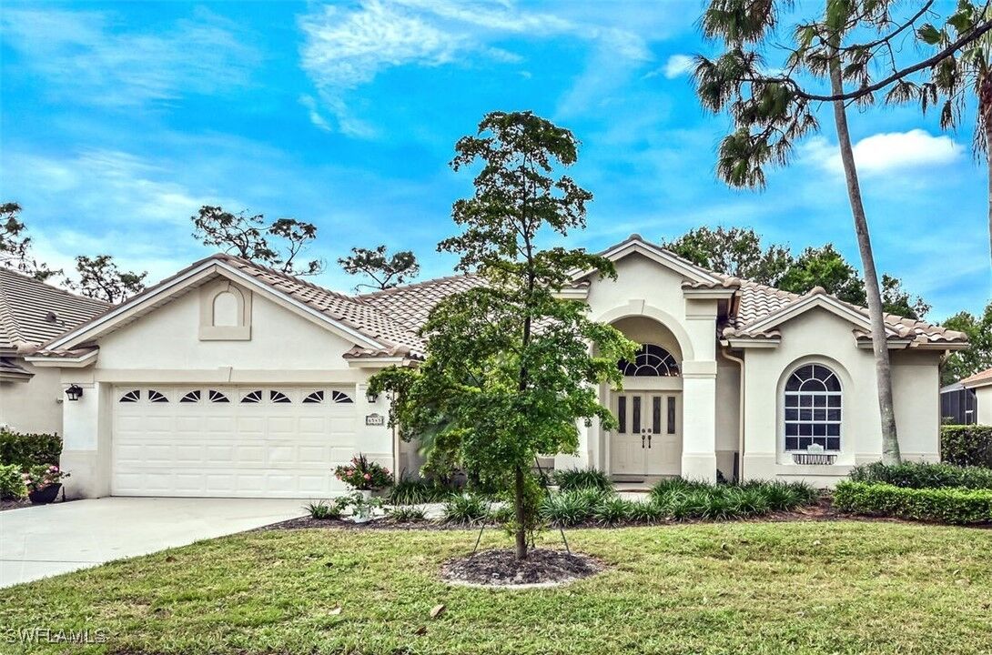 Property Photo:  6545 Chestnut Circle  FL 34109