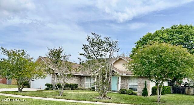 Property Photo: 2735 Safeshelter Drive W FL 32225