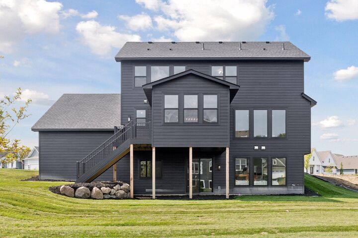 Property Photo:  4612 Meadowview Lane  MN 55331 