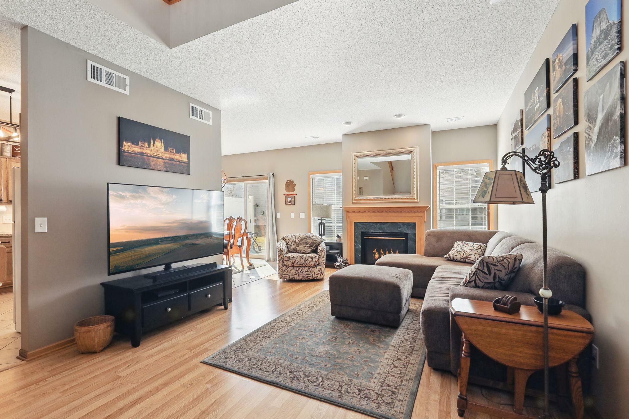 Property Photo: 1511 Yorkshire Lane MN 55379