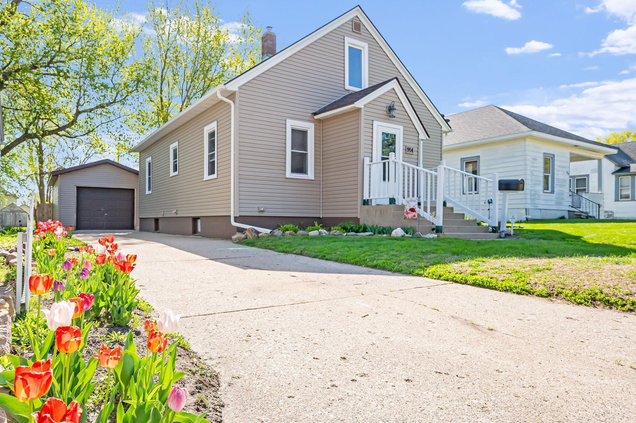 914 N North Avenue  Fairmont MN 56031 photo