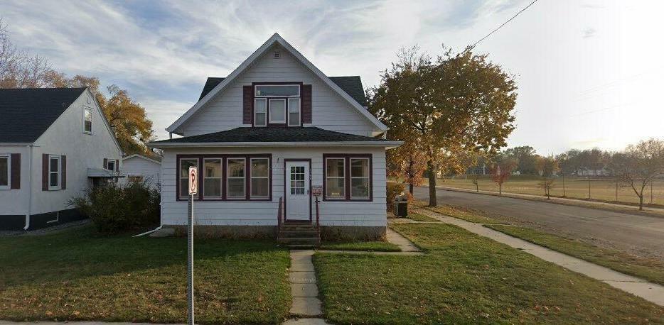 Property Photo: 1946 3rd Street N MN 56303