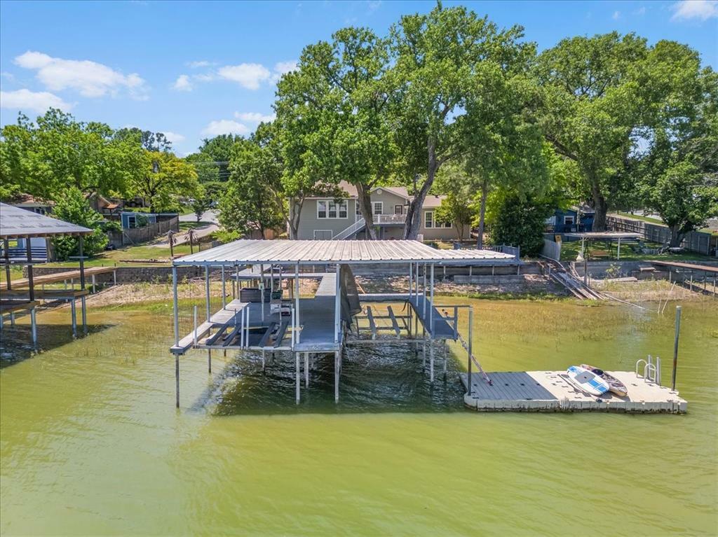 Property Photo: 1128 W Lake Drive TX 76087