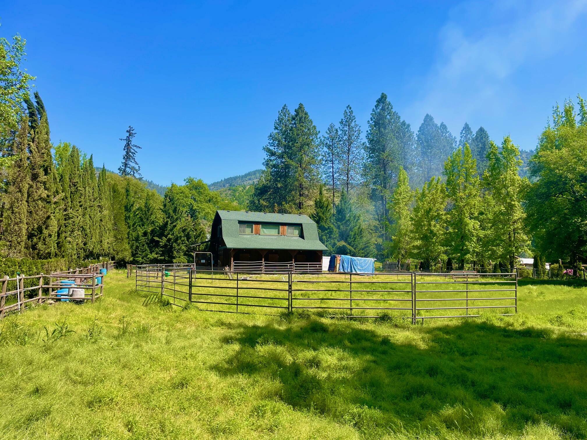 Property Photo:  4521 Averill Drive  OR 97526 