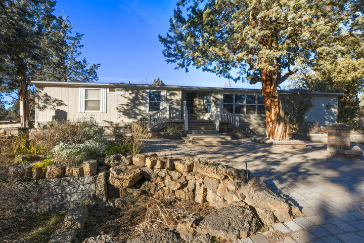 Property Photo:  4715 NW 49th Lane  OR 97756 