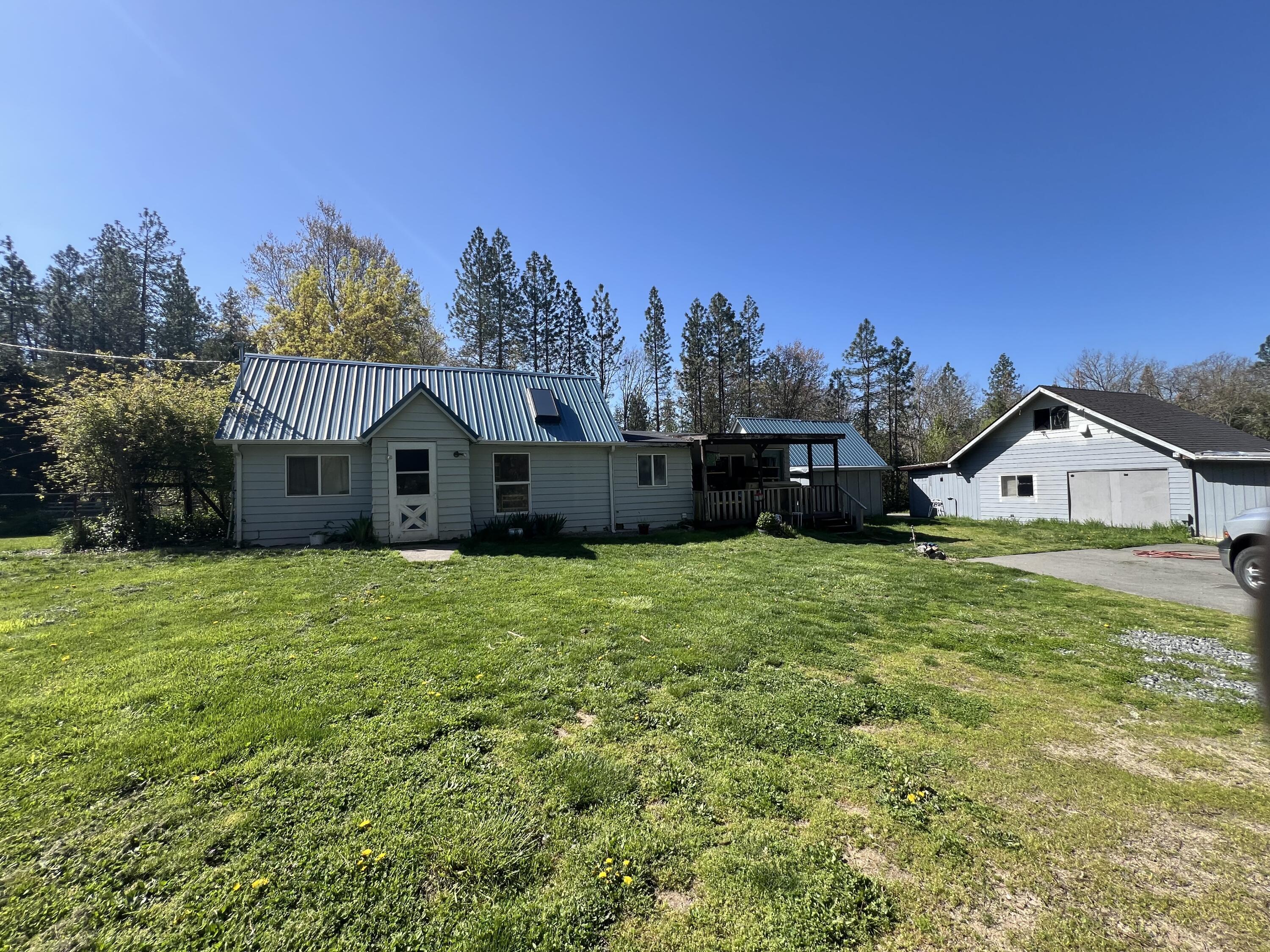 Property Photo:  2970 Elk Lane  OR 97527 