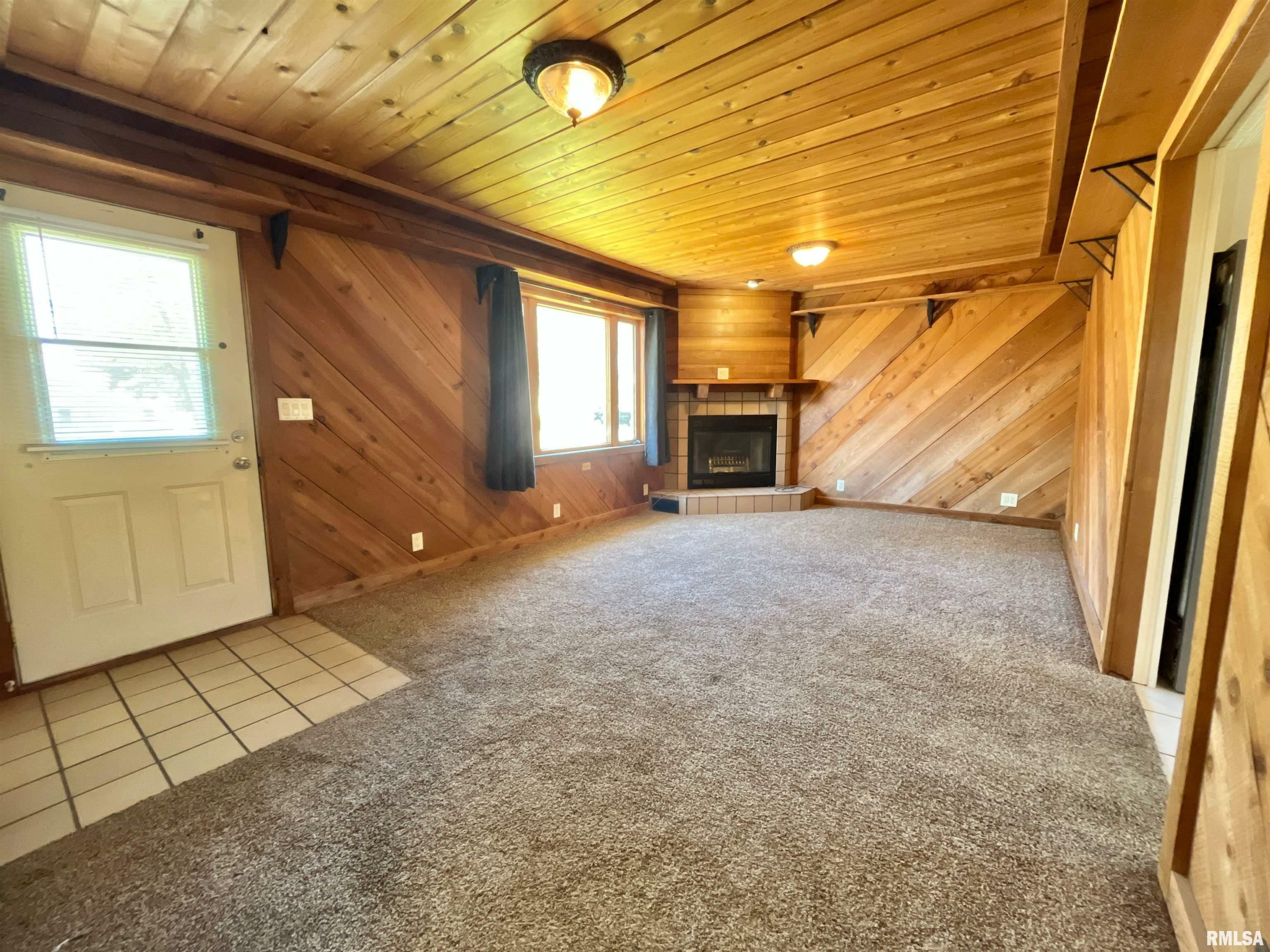 Property Photo: 620 Main Street IA 52765