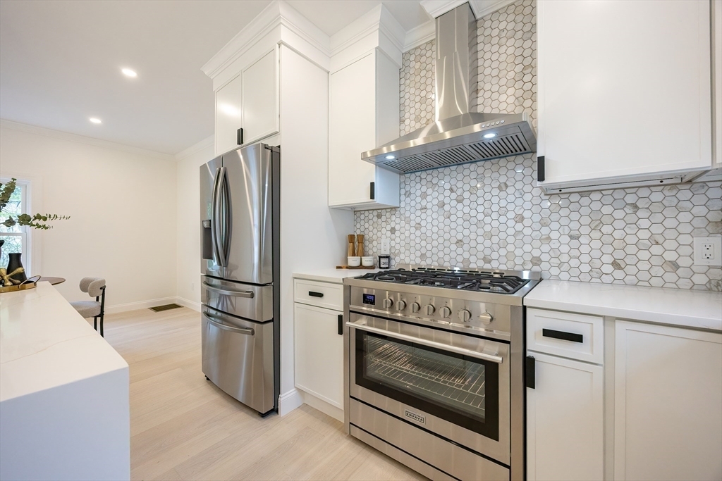 Property Photo: 48 Western Ave 1 MA 01906