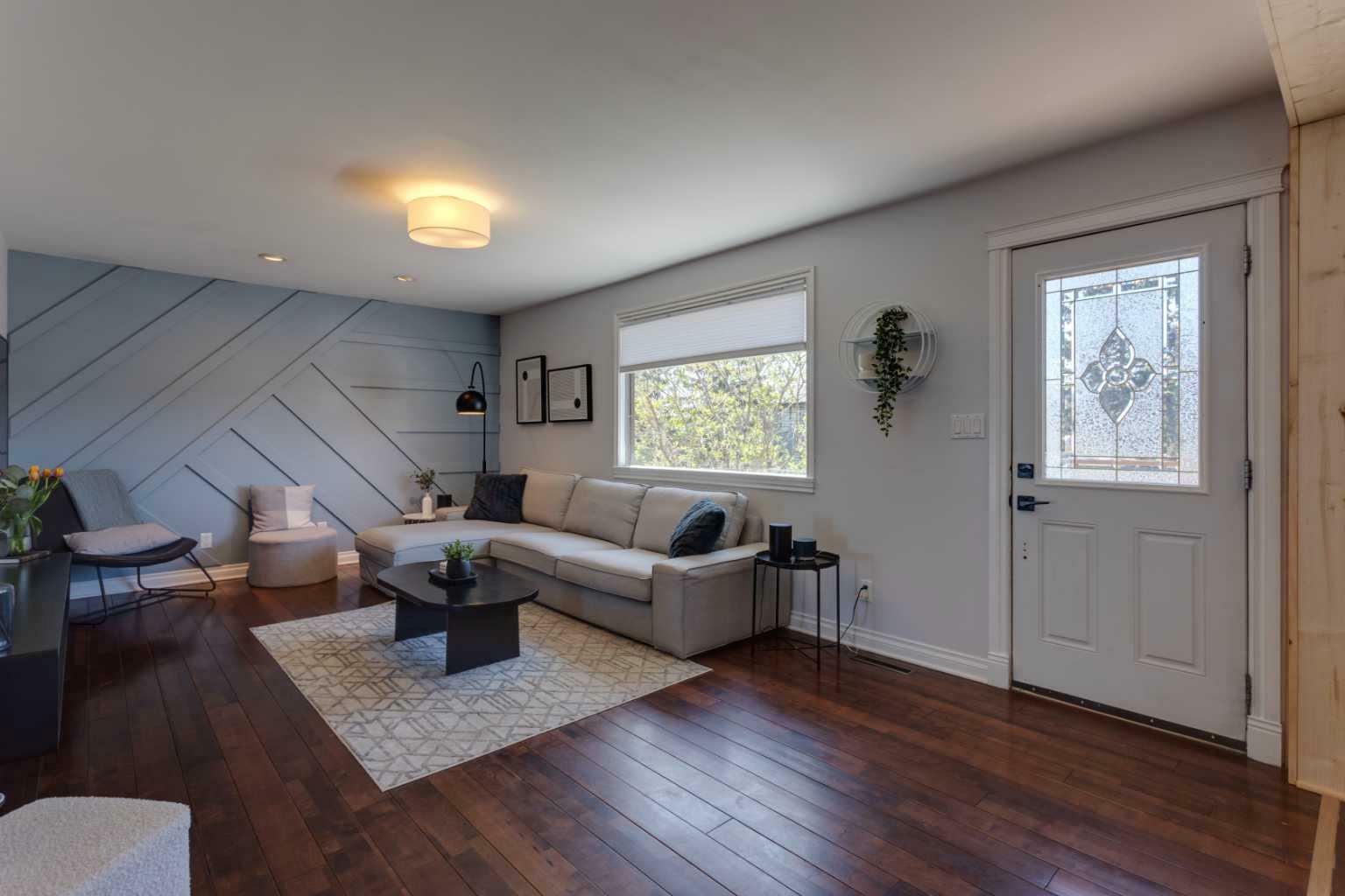 Property Photo: 4616 22 Avenue NW AB T3B 0Y1