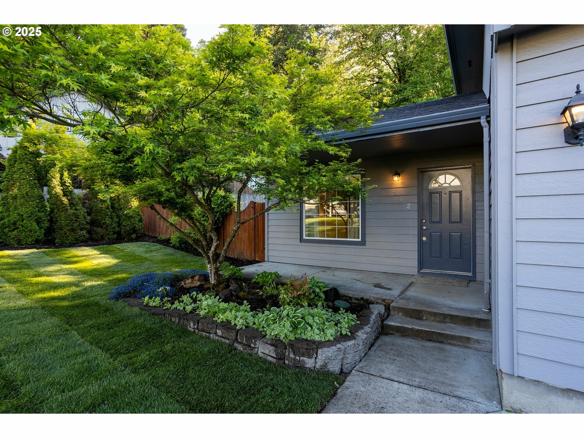 Property Photo: 572 S 67th St OR 97478