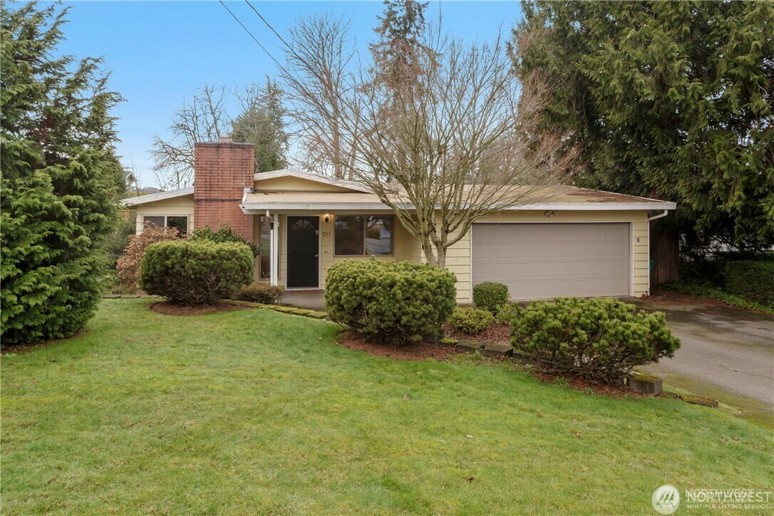Property Photo: 705 17th Avenue W WA 98033