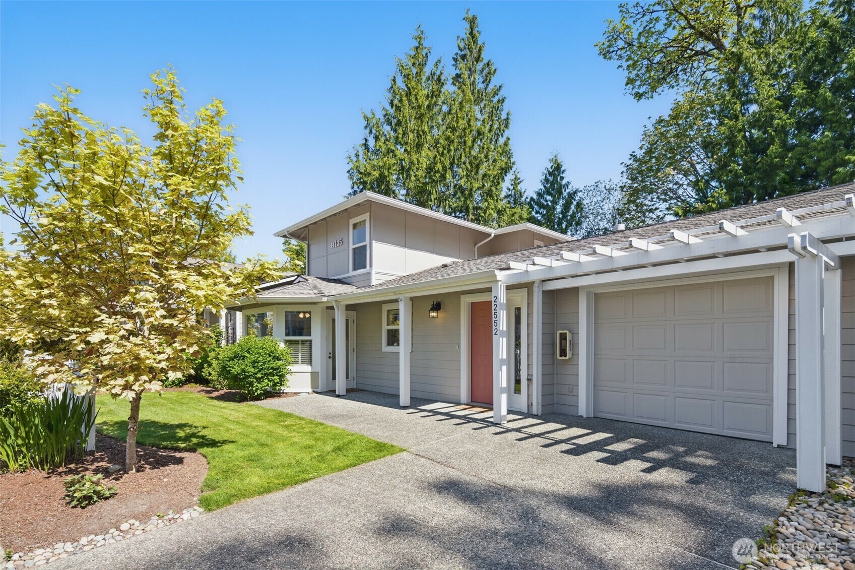 Property Photo: 22552 SE 37th Terrace 1407 WA 98029