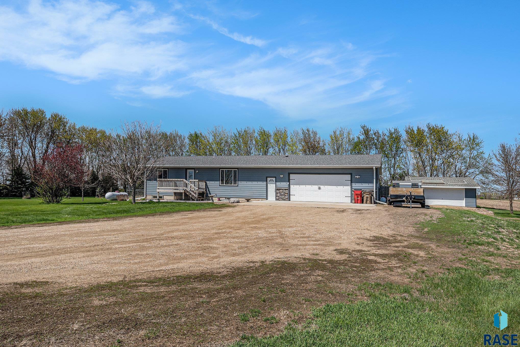 46788 278th St  Lennox SD 57039 photo
