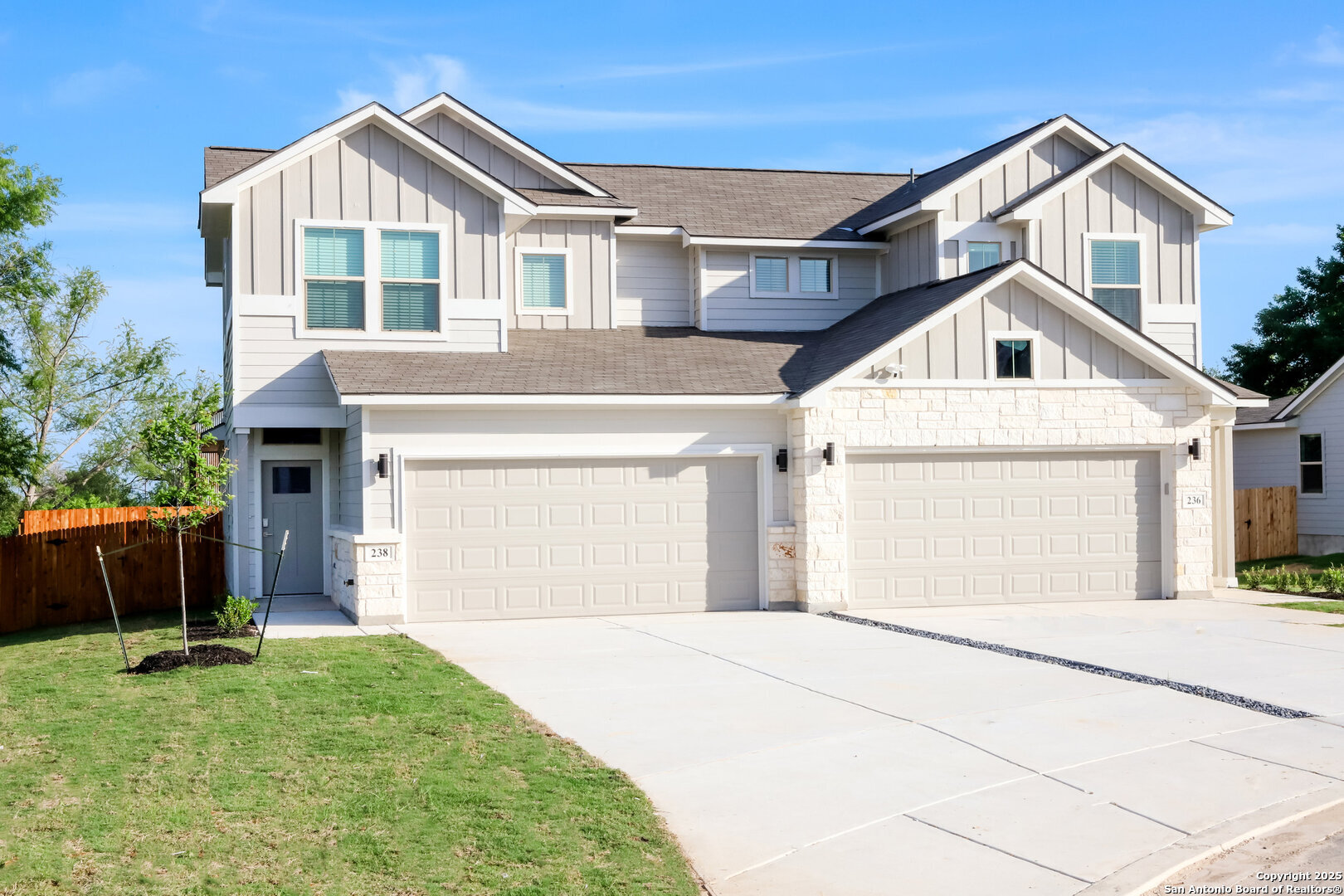 Property Photo:  236/238 Joseph Cir  TX 78108 