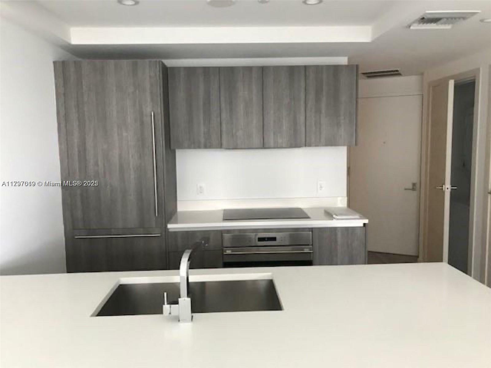 Property Photo: 801 S Miami Ave 3508 FL 33130