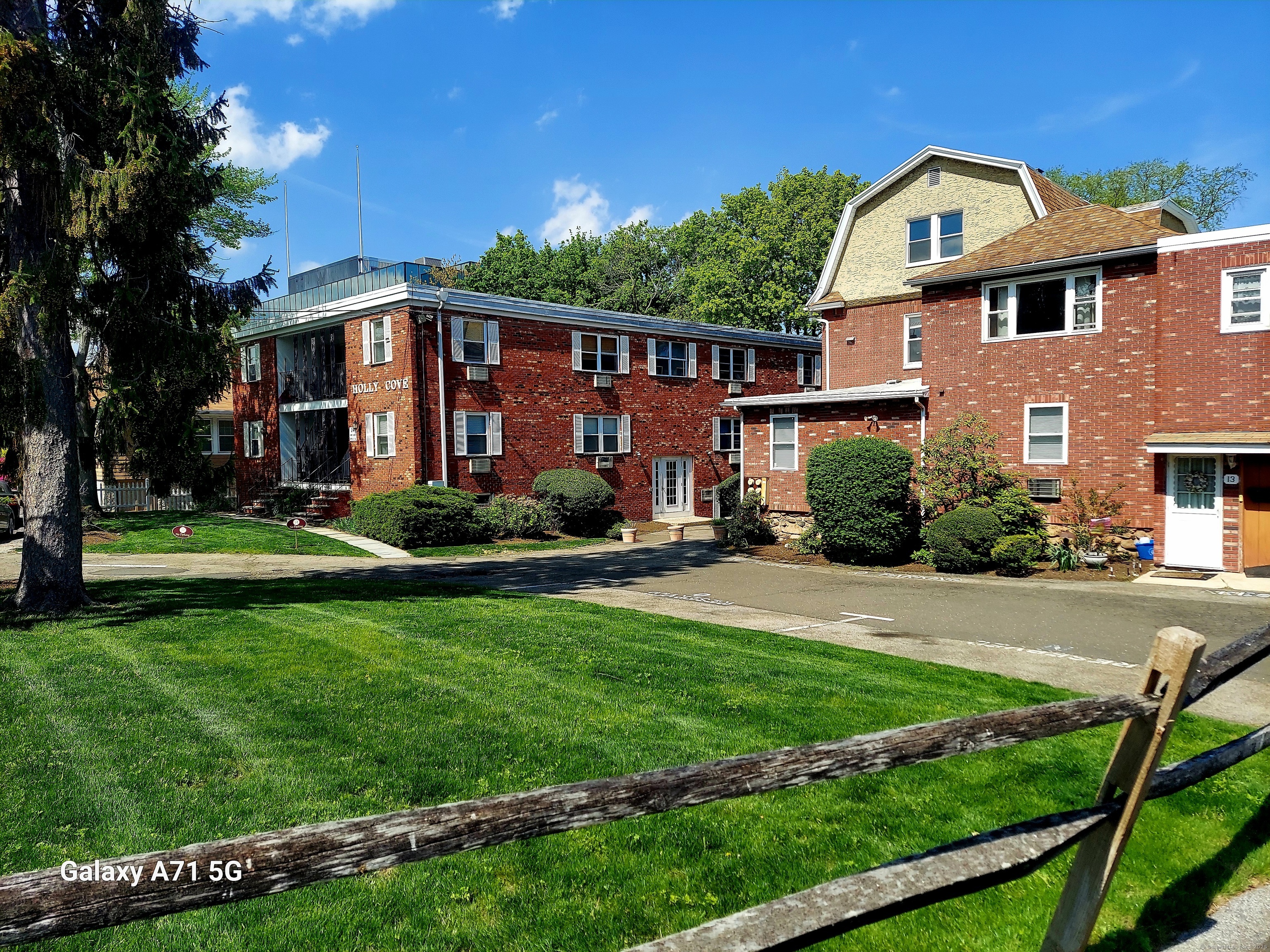 Property Photo: 24 Home Court 7 CT 06902