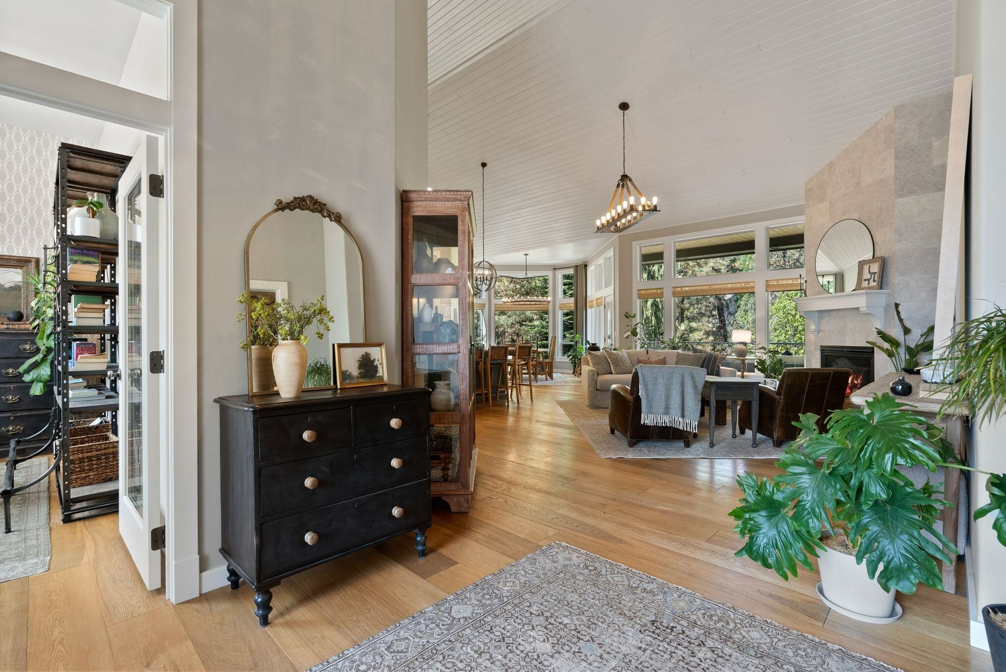 Property Photo: 6404 S Latah Hills Ct WA 99224