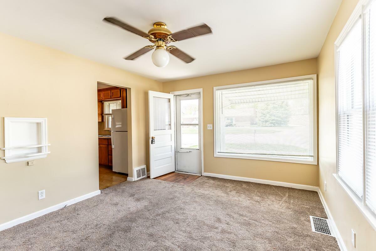 Property Photo: 209 S Locust Street IA 51534