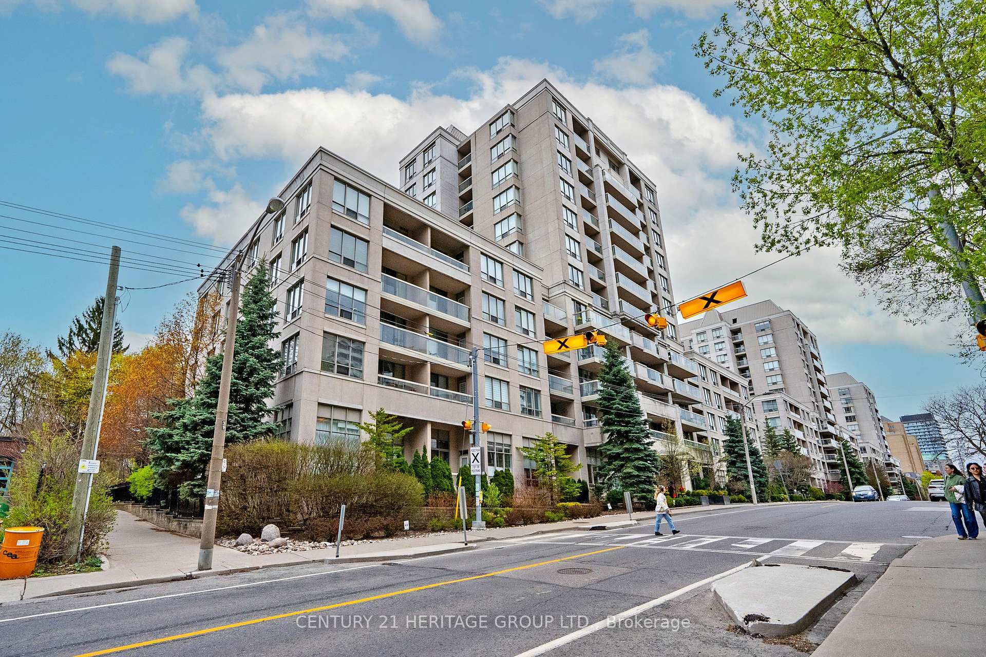 Property Photo: 253 Merton Street 315 ON M4S 3H2