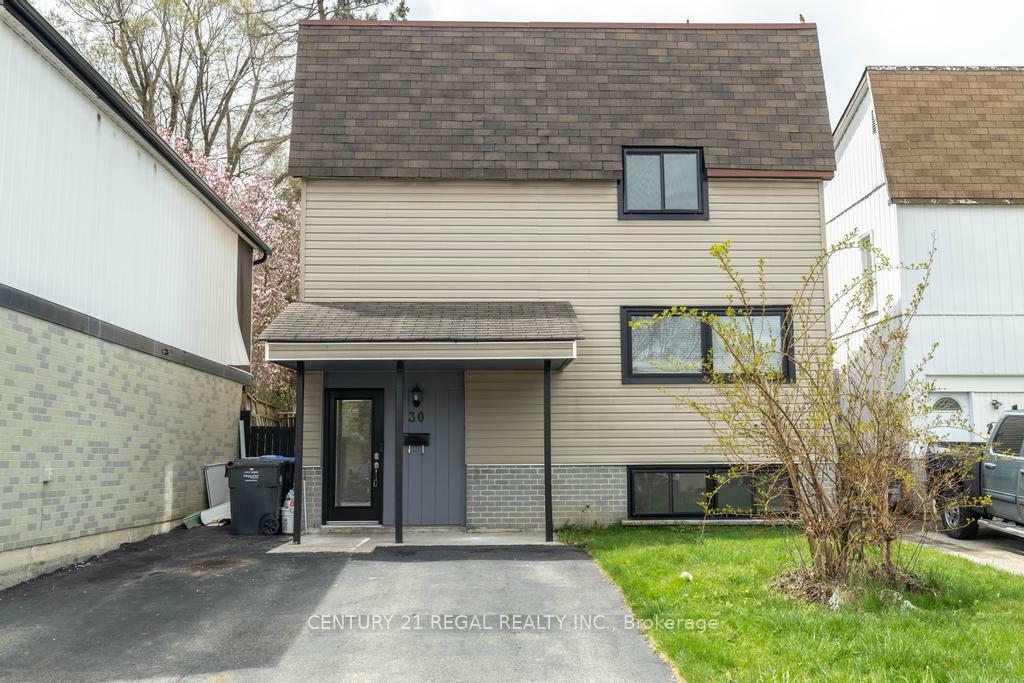 Photo de la propriété:  30 Hercules Court  ON L6S 1X6 