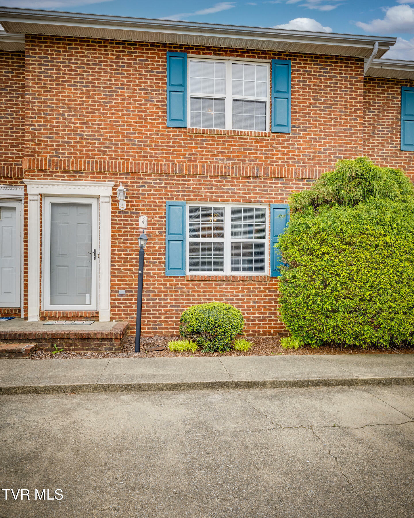Property Photo: 1 Lexington Court TN 37615