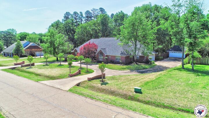 Property Photo: 6632 Lakeridge Drive TX 75503