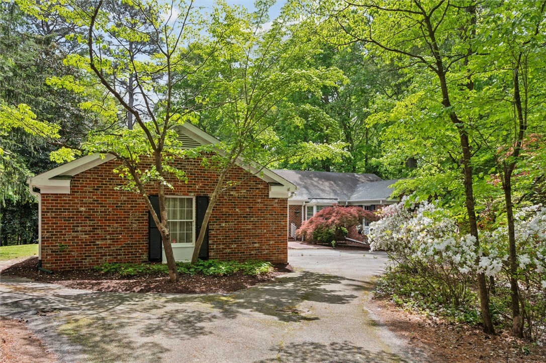 Property Photo: 146 Ridings Cove VA 23185